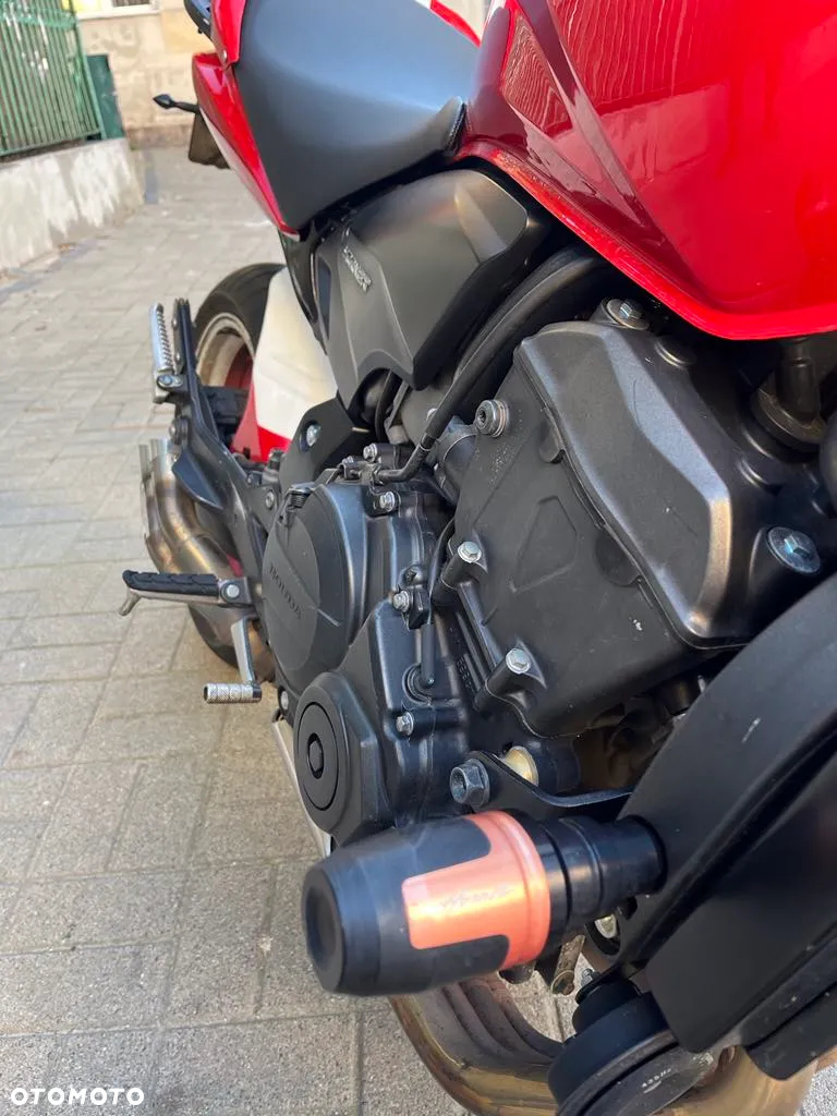 Honda CB - 17