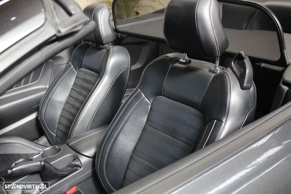 Ford Mustang Cabrio 2.3 Eco Boost - 19