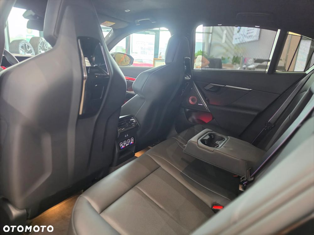 BMW M5 PHEV - 32