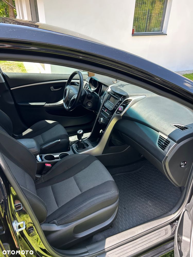 Hyundai i30 1.4 Comfort - 21