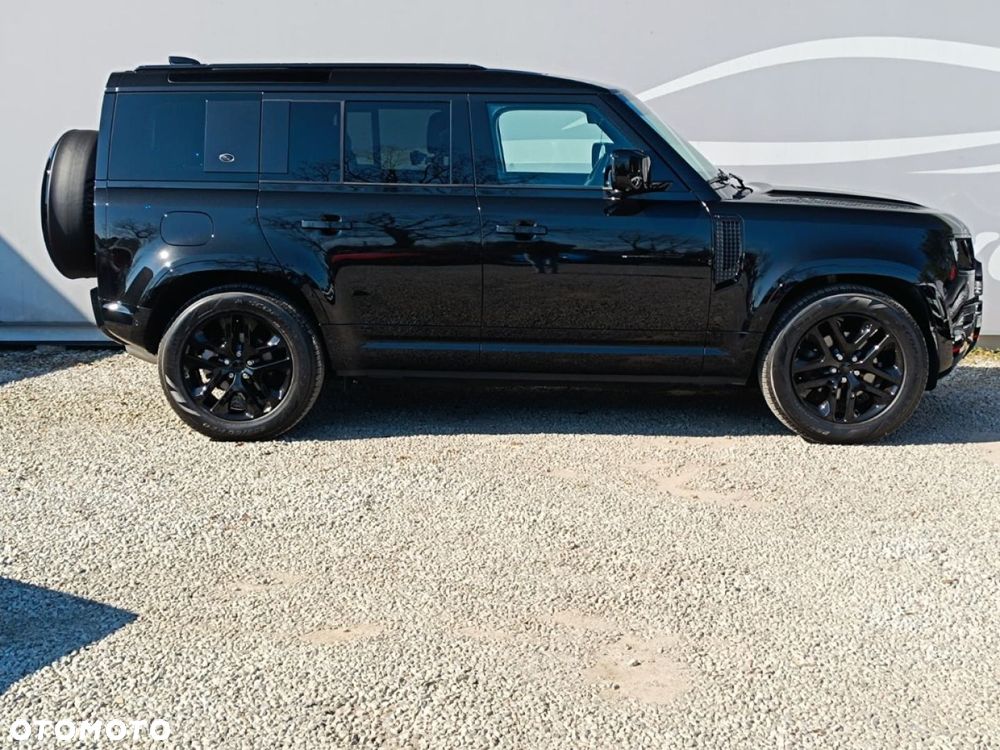Land Rover Defender - 13