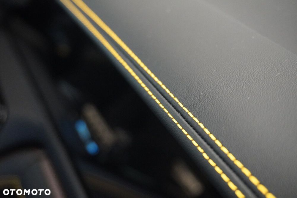 Porsche Panamera - 12