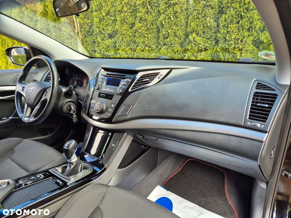 Hyundai i40 Kombi blue 1.7 CRDi Trend - 39