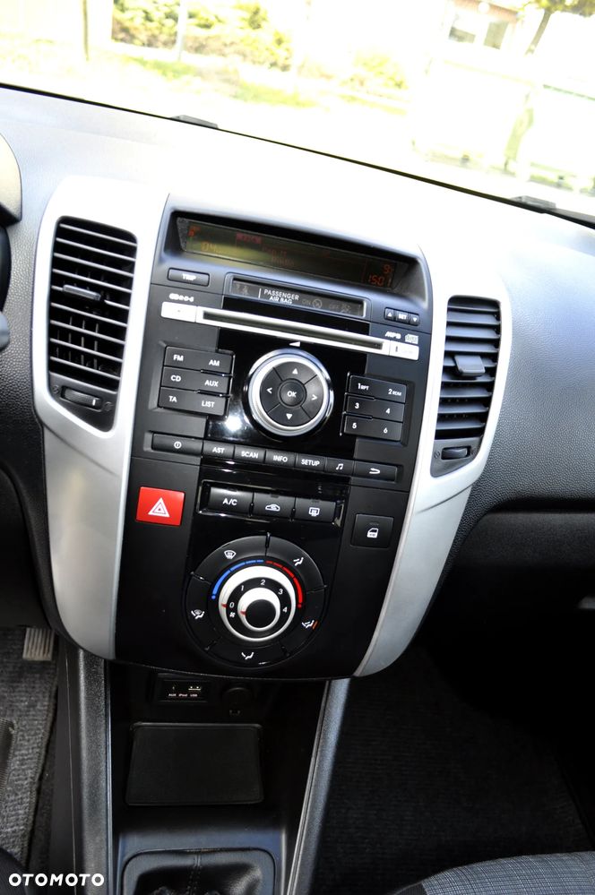 Kia Venga 1.4 CVVT Attract - 26