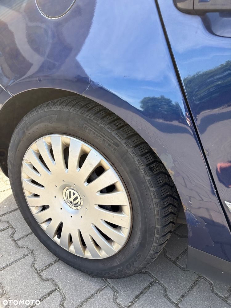 Volkswagen Passat 2.0 TDI DPF Sportline - 13