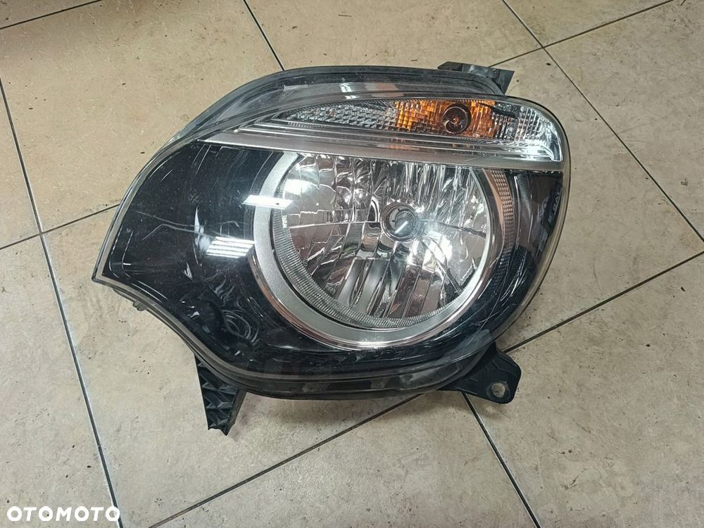 RENAULT TWINGO III LAMPA PRZÓD LEWA 011561-011 - 1