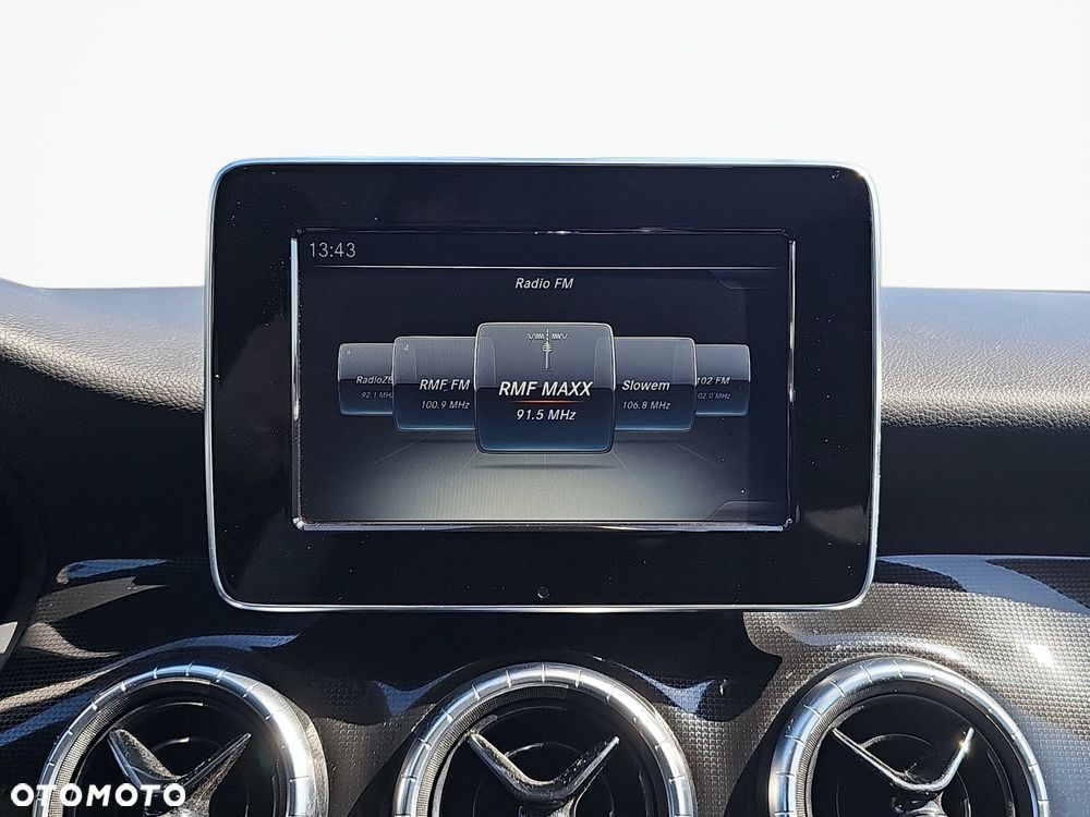 Mercedes-Benz CLA 220 d 7G-DCT - 20