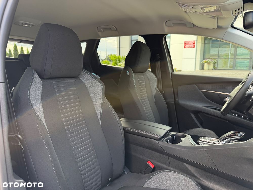 Peugeot 3008 PureTech 130 Stop & Start EAT6 Allure - 28