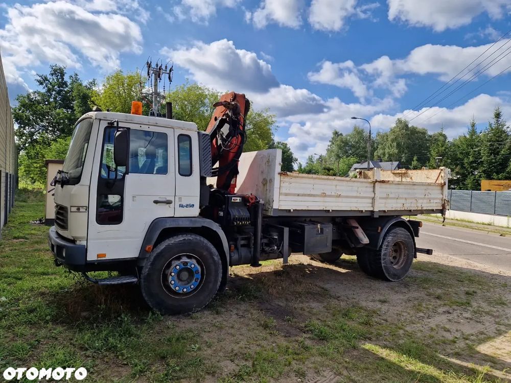 Volvo FL6 - 8