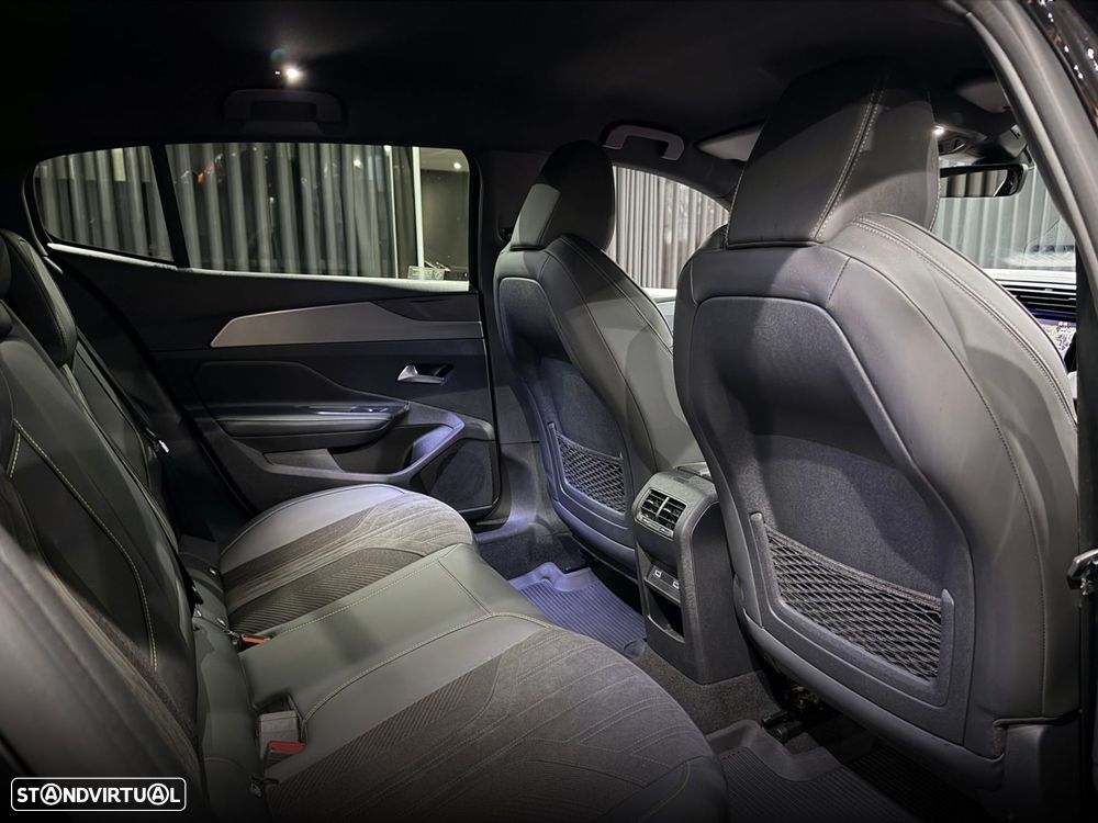 Peugeot 408 1.2 PureTech GT EAT8 - 43