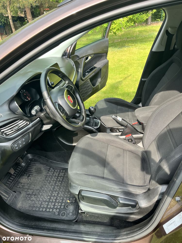 Fiat Tipo 1.4 T-Jet 16v Lounge - 10