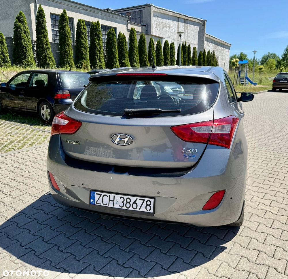 Hyundai i30 blue 1.6 CRDi Style - 30