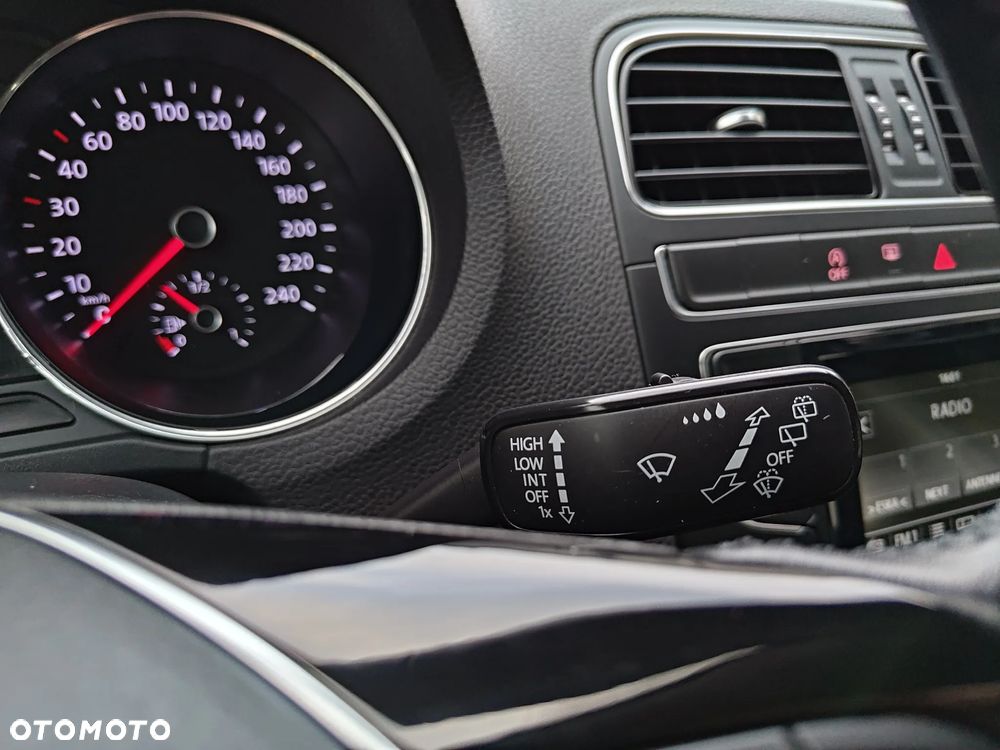 Volkswagen Polo 1.2 TSI (Blue Motion Technology) Comfortline - 34