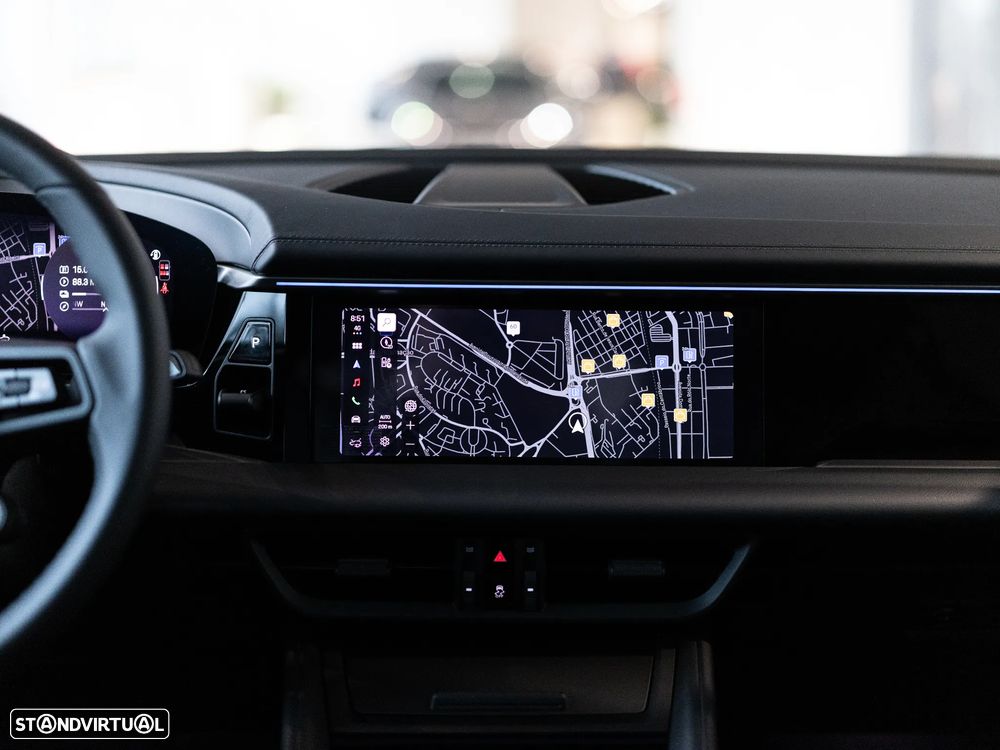 Porsche Macan Electric 4 - 44