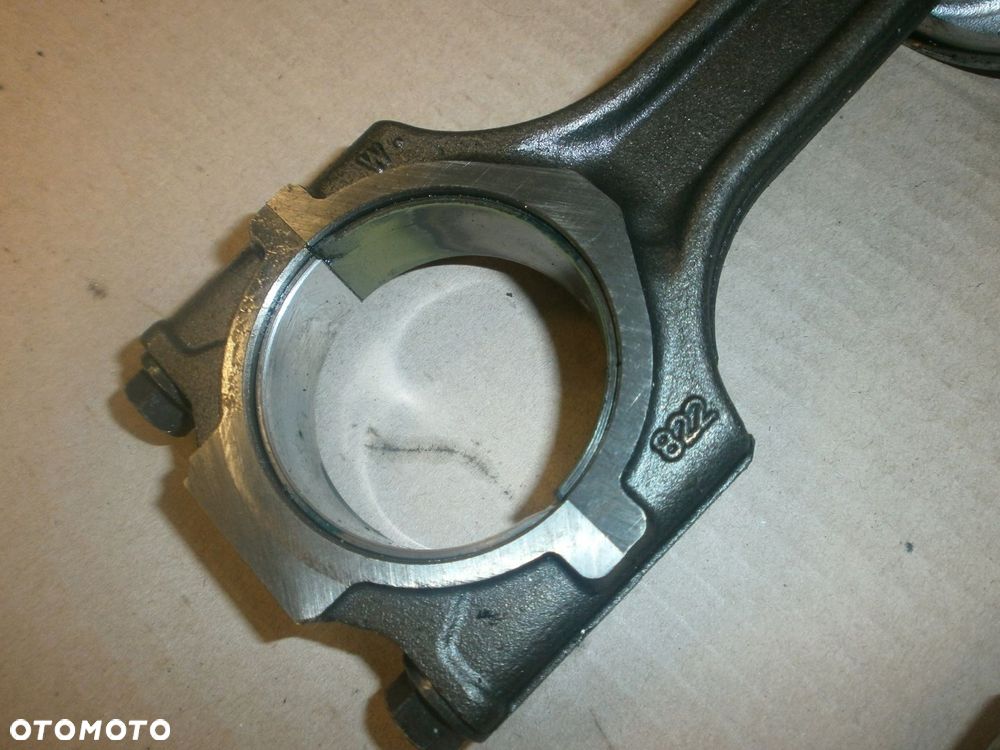 TŁOK KORBOWÓD DOBLO COMBO 1.6CDTI 263A8000 A16FDH 16ROK - 2