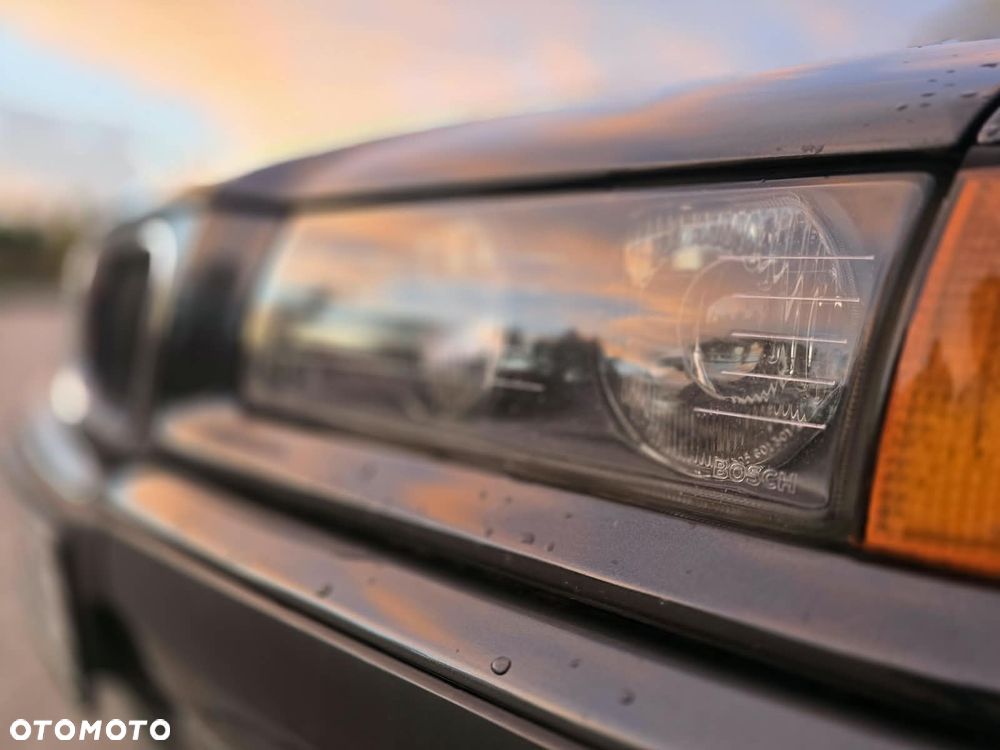 BMW Seria 3 325i - 13