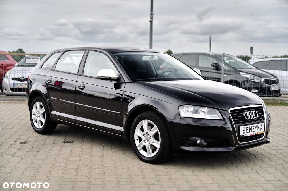 Audi A3 Sportback 1.6 Ambiente - 4