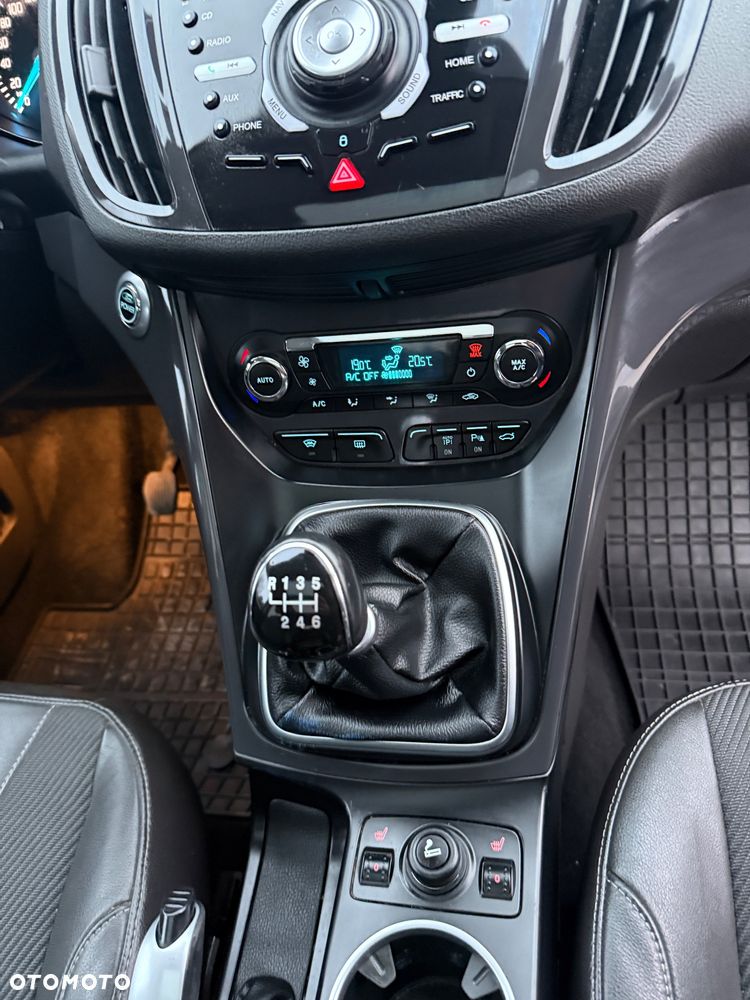 Ford Kuga 2.0 TDCi Titanium - 16