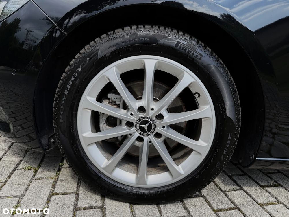 Mercedes-Benz Klasa B 200 d 8G-DCT AMG Line - 39