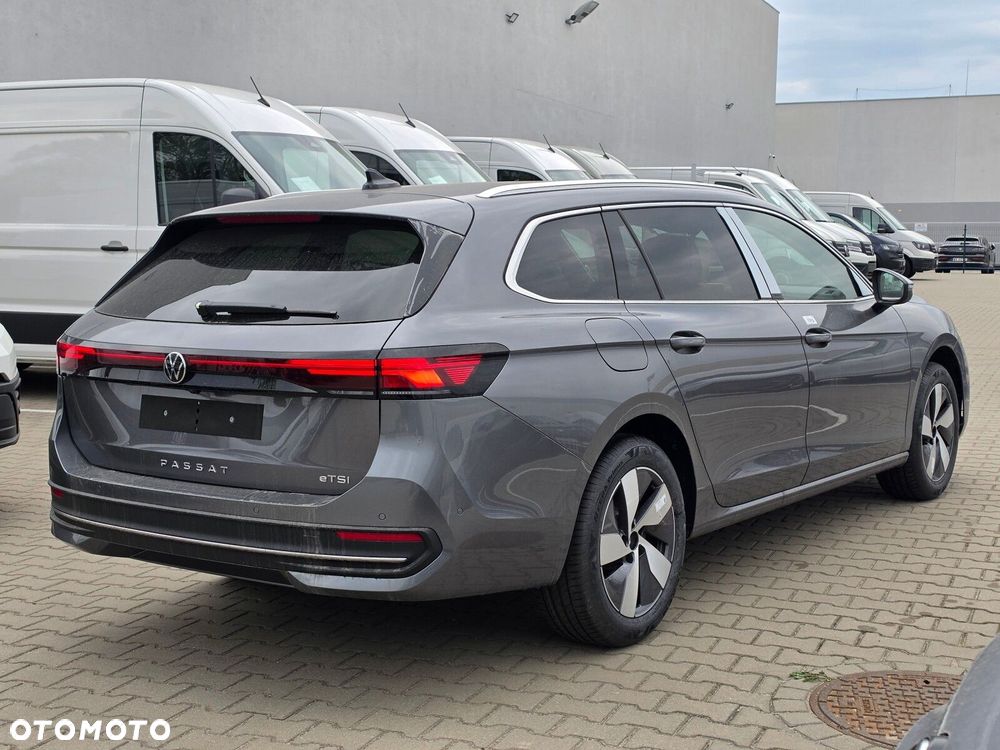 Volkswagen Passat Variant - 9