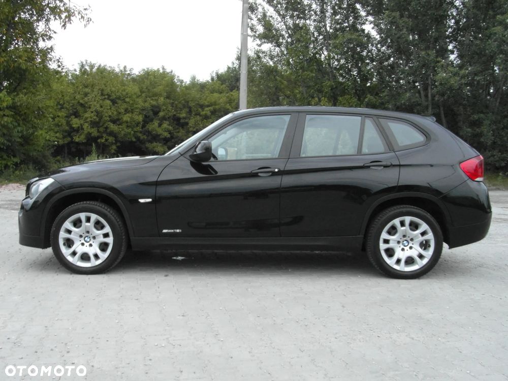 BMW X1 sDrive18i - 11
