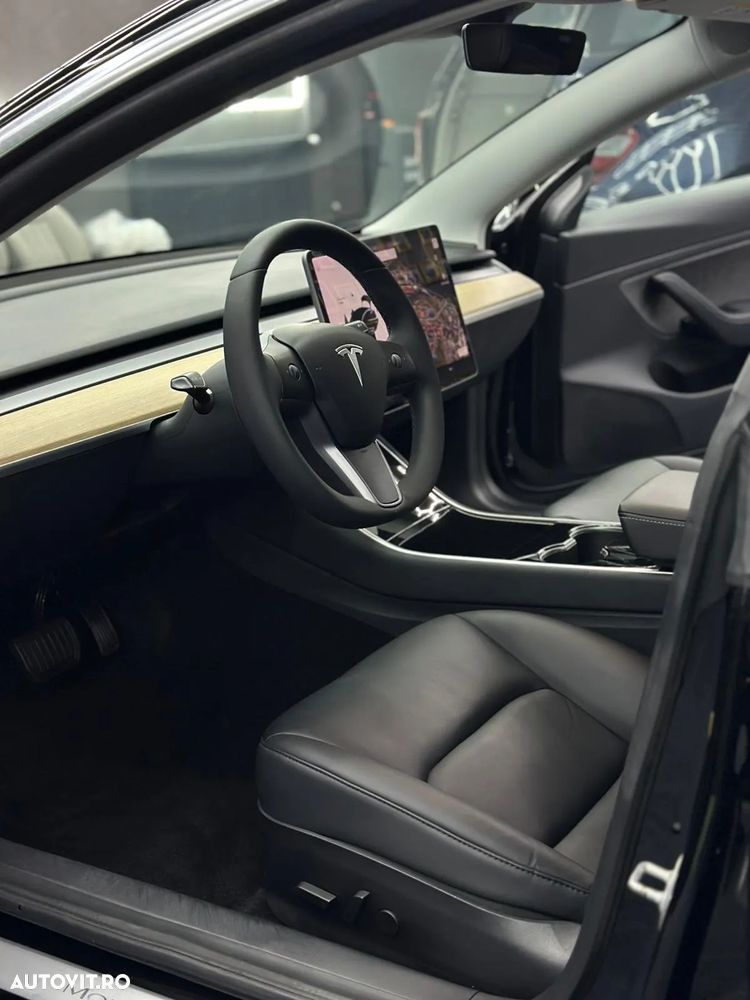 Tesla Model 3 AWD Dual Motor - 28