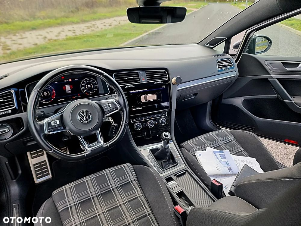 Volkswagen Golf GTD (BlueMotion Technology) - 26