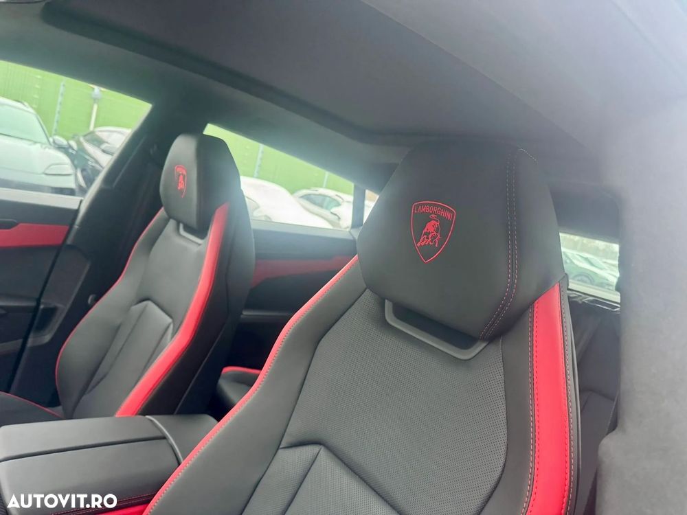 Lamborghini URUS - 9