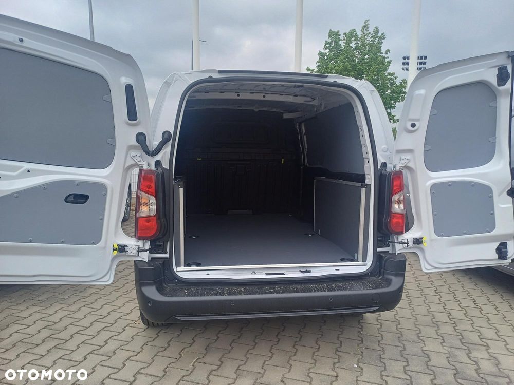 Toyota Proace City - 11