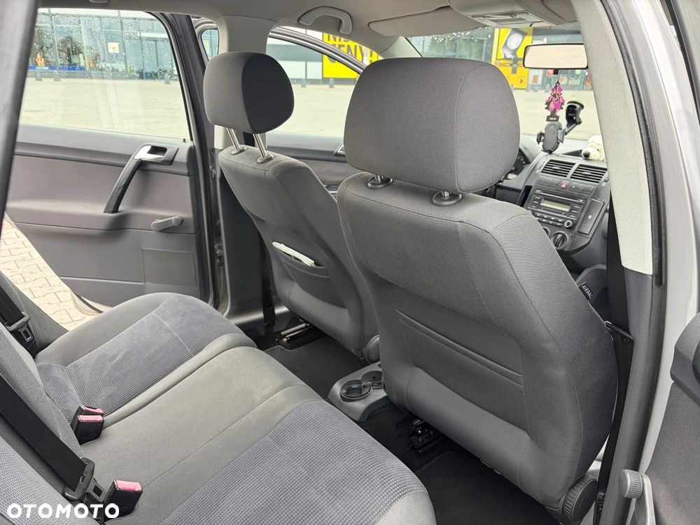 Volkswagen Polo 1.2 - 11