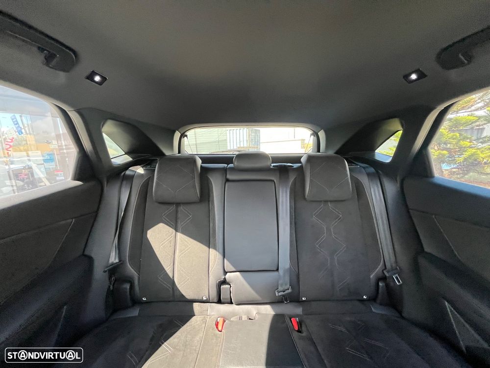 DS DS7 Crossback E-Tense Performance Line EAT8 - 58