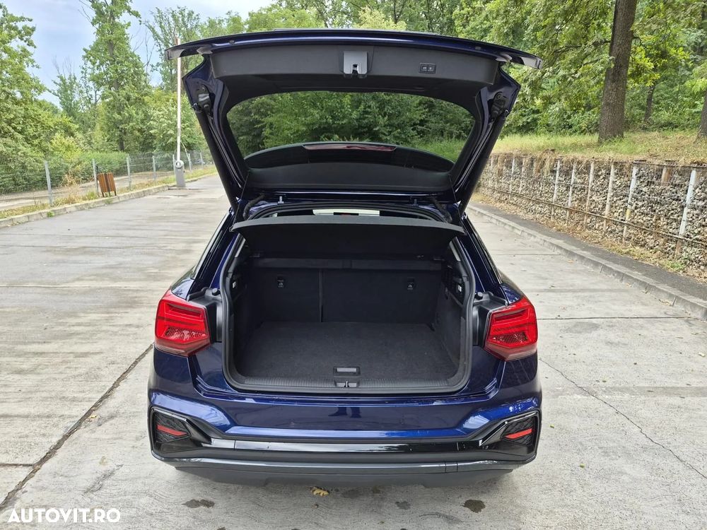 Audi Q2 35 TDI quattro S tronic Basic - 6