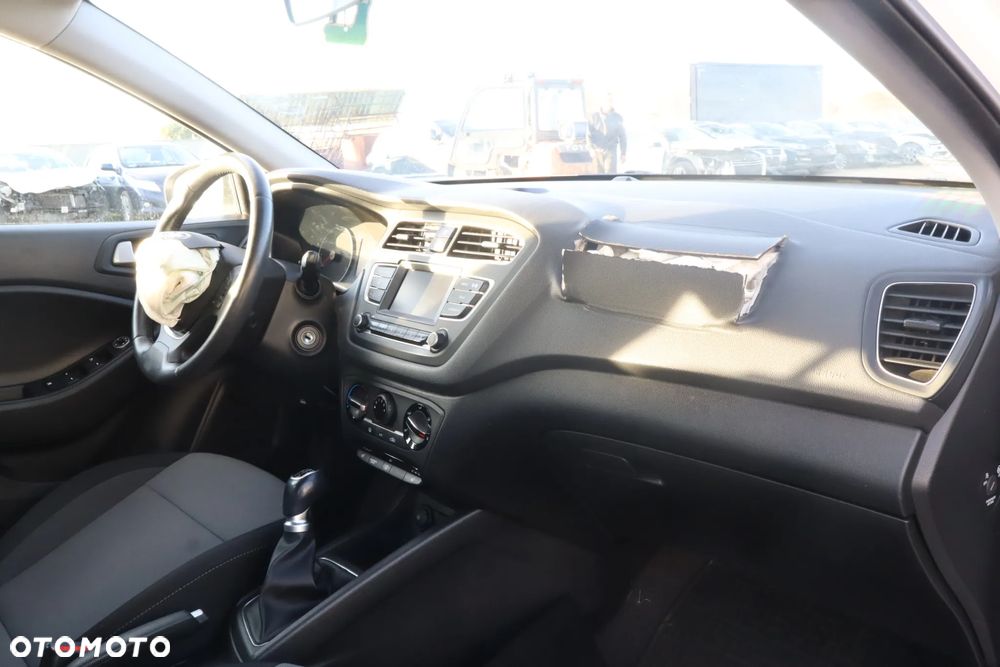 Hyundai i20 1.2 Comfort - 12