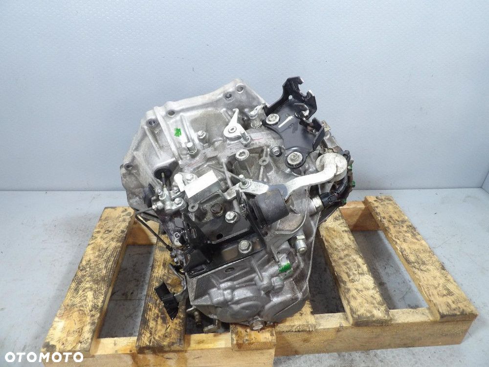TOYOTA AVENSIS T27 LIFT 1.8 SKRZYNIA BIEGÓW MANUALNA 33111-02050 - 1