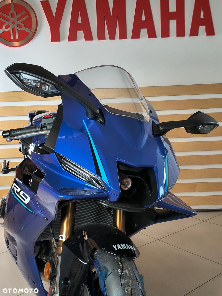 Yamaha R9 - 2