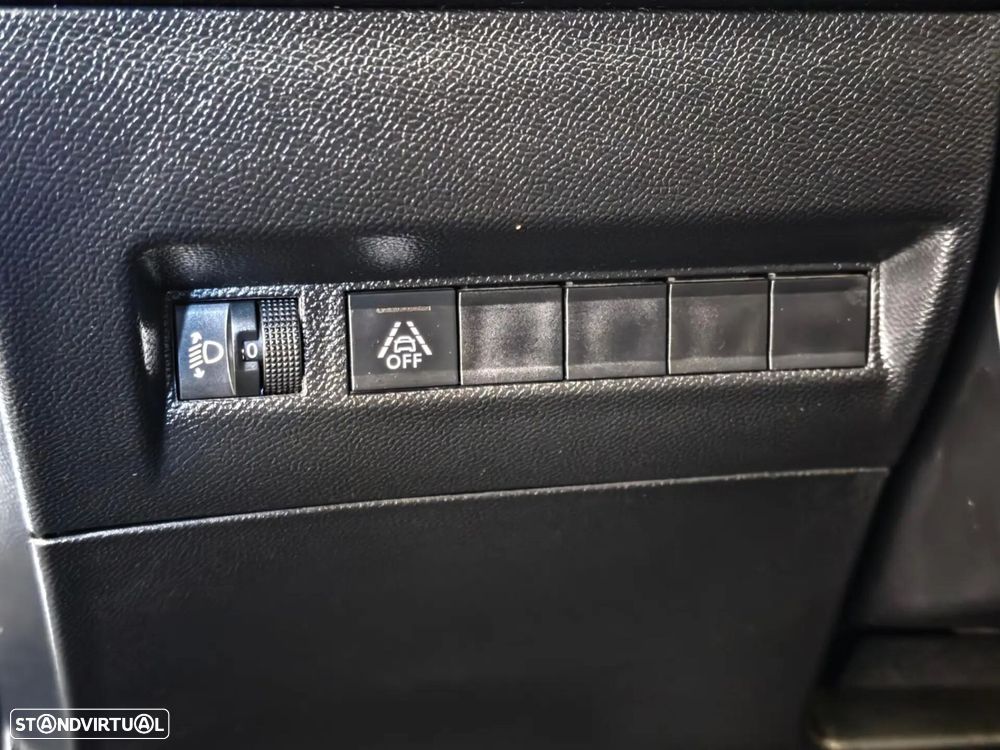 Peugeot 2008 PureTech 100 Allure - 19