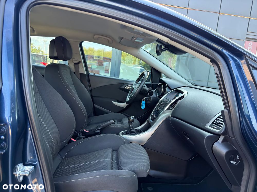 Opel Astra 1.4 T Cosmo - 27