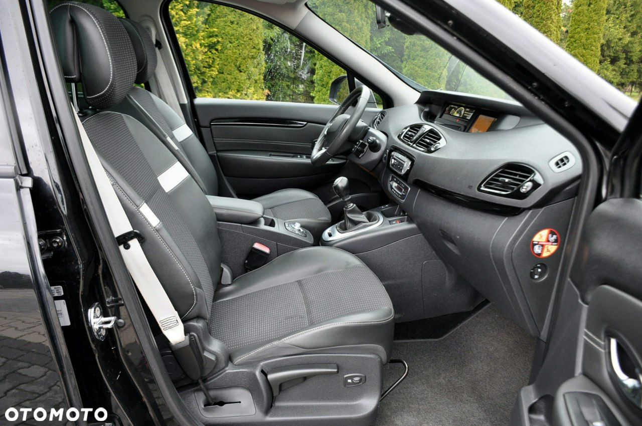Renault Scenic - 17