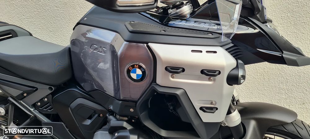 BMW R 1300 GS Adventure Triple Black Akrapovic - 14