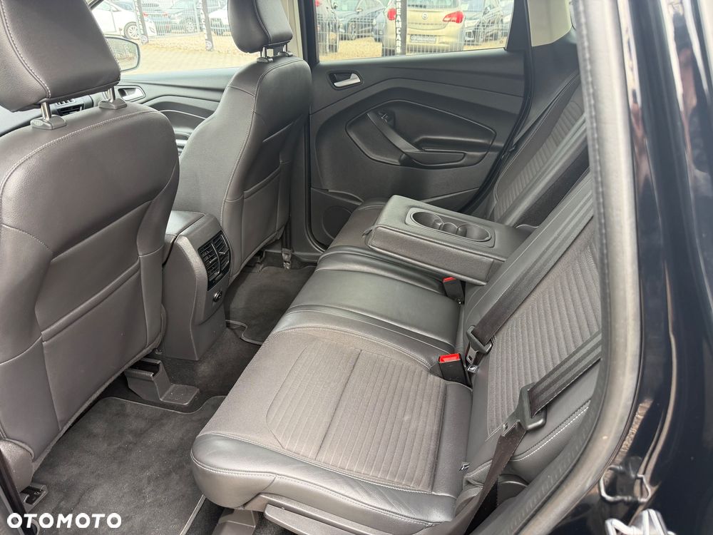 Ford Kuga - 33