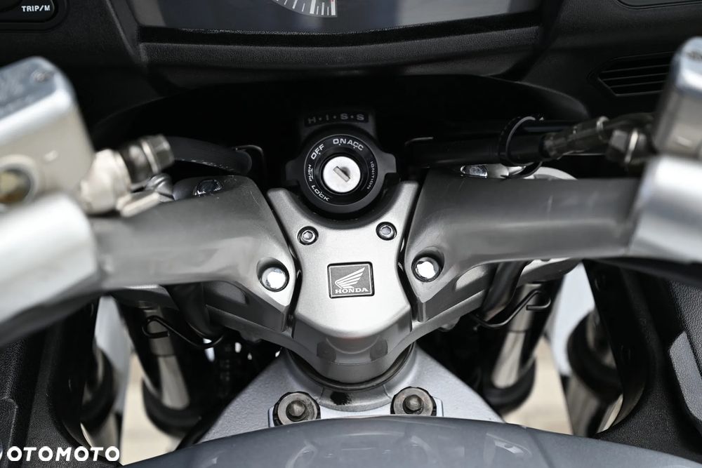Honda ST - 28