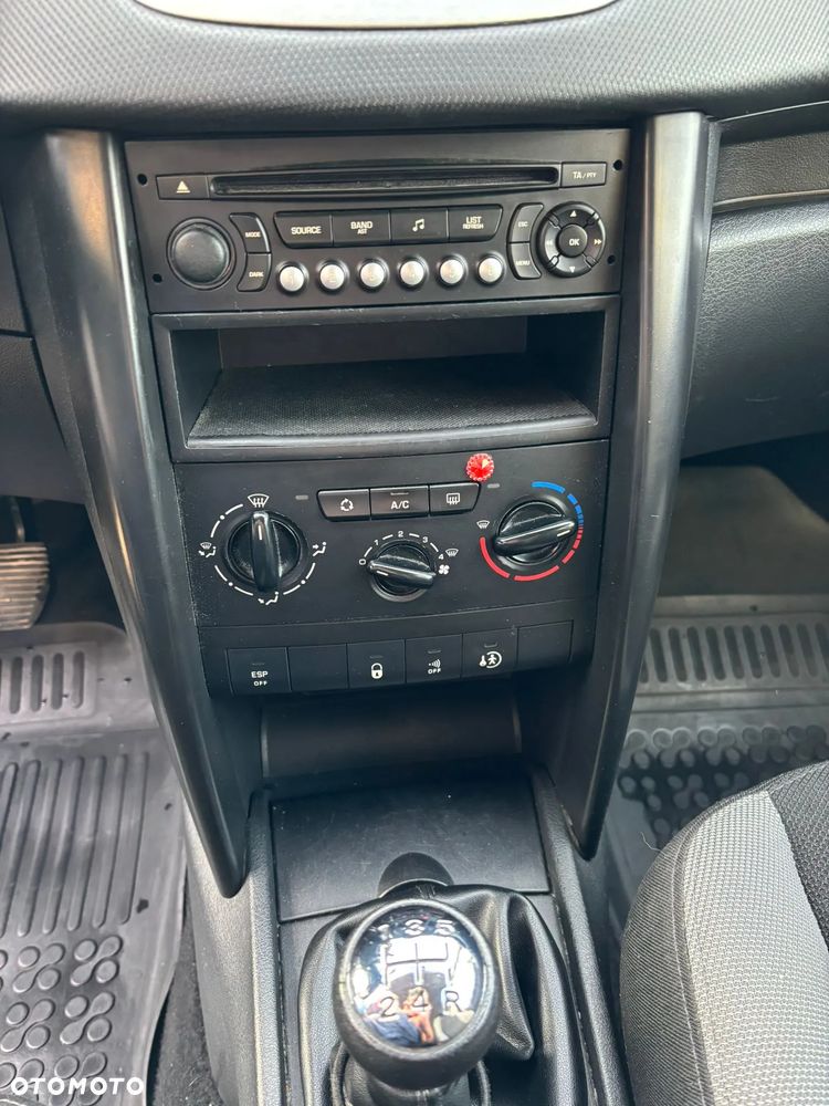 Peugeot 207 1.4 HDi Presence - 6