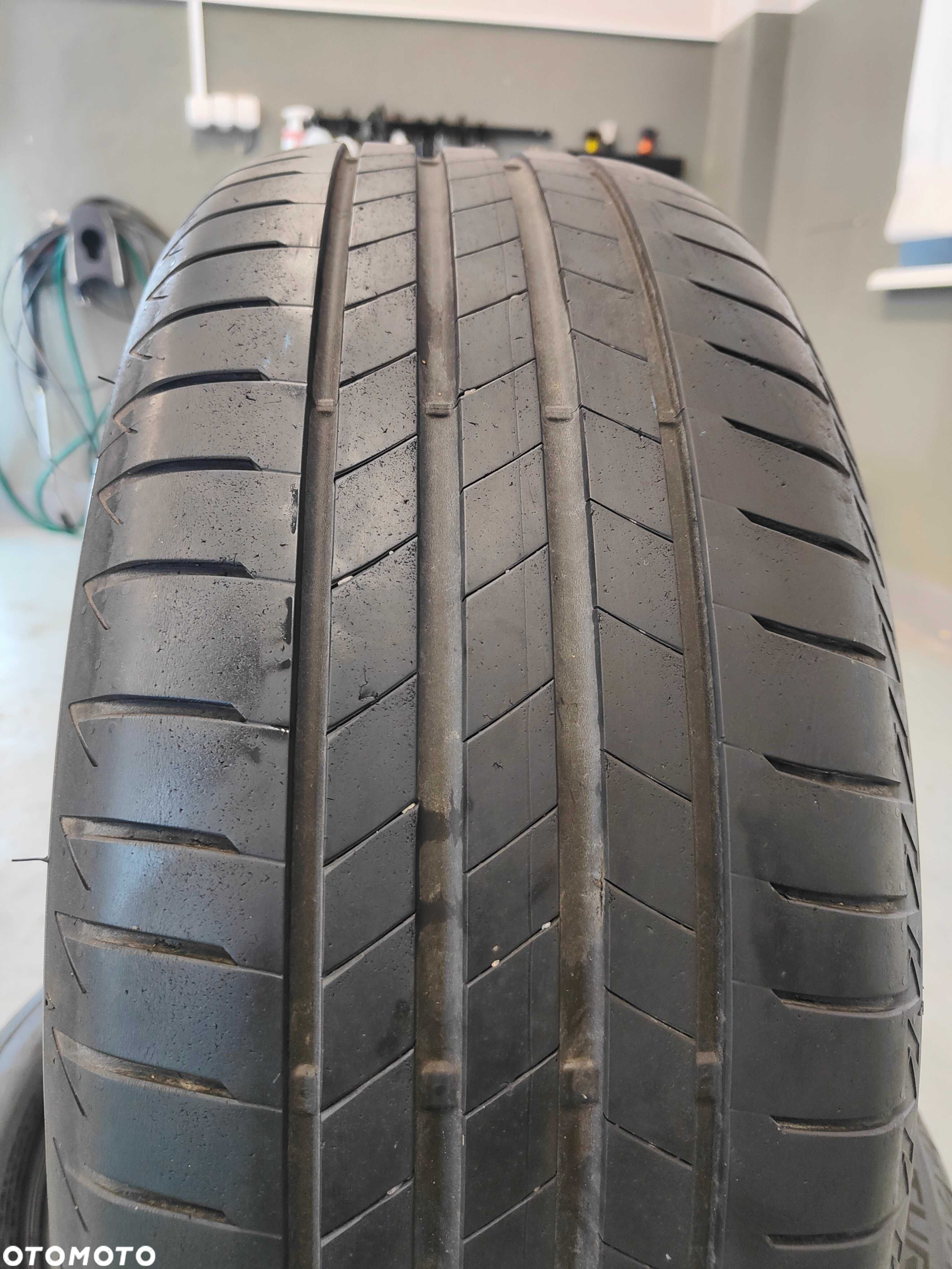 :318 Opony letnie Bridgestone Turanza T005  225/50/18 - 1