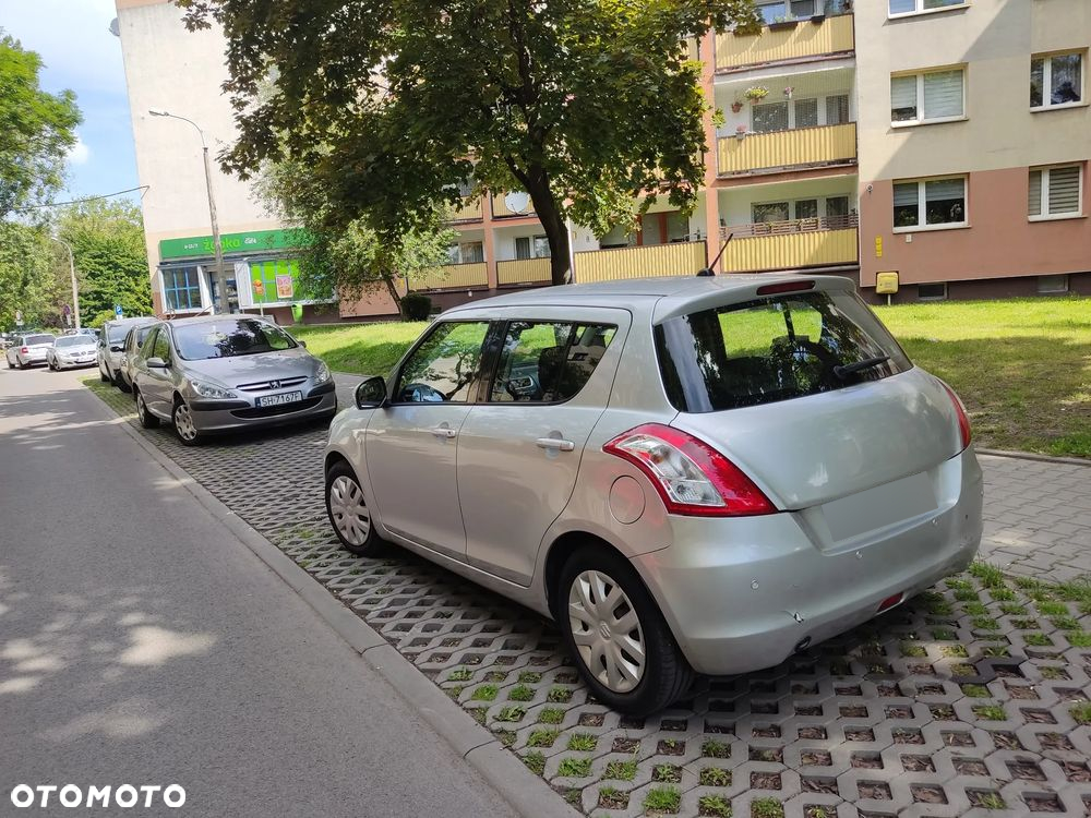 Suzuki Swift 1.2 Club - 9