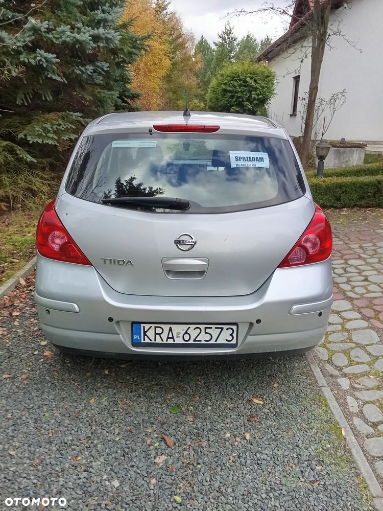 Nissan Tiida 1.6 Acenta - 2