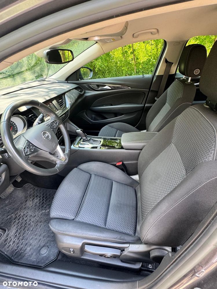 Opel Insignia - 11