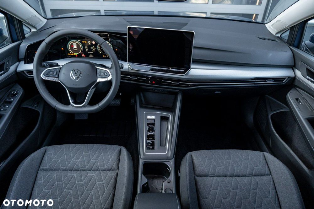 Volkswagen Golf - 25