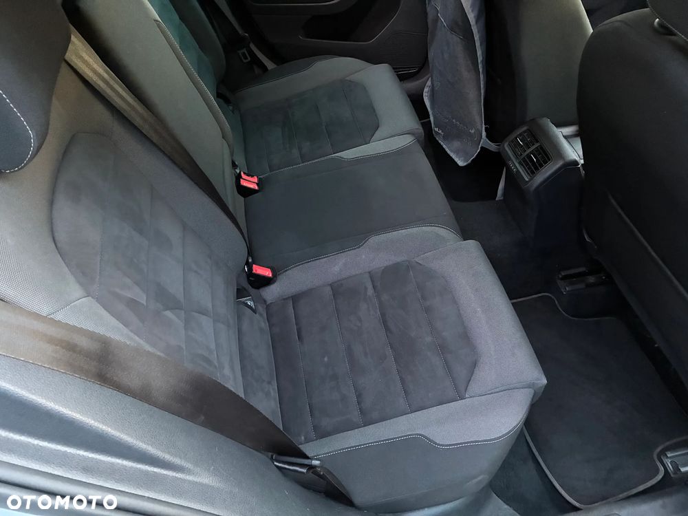 Volkswagen Golf 1.4 TSI BMT Highline - 25