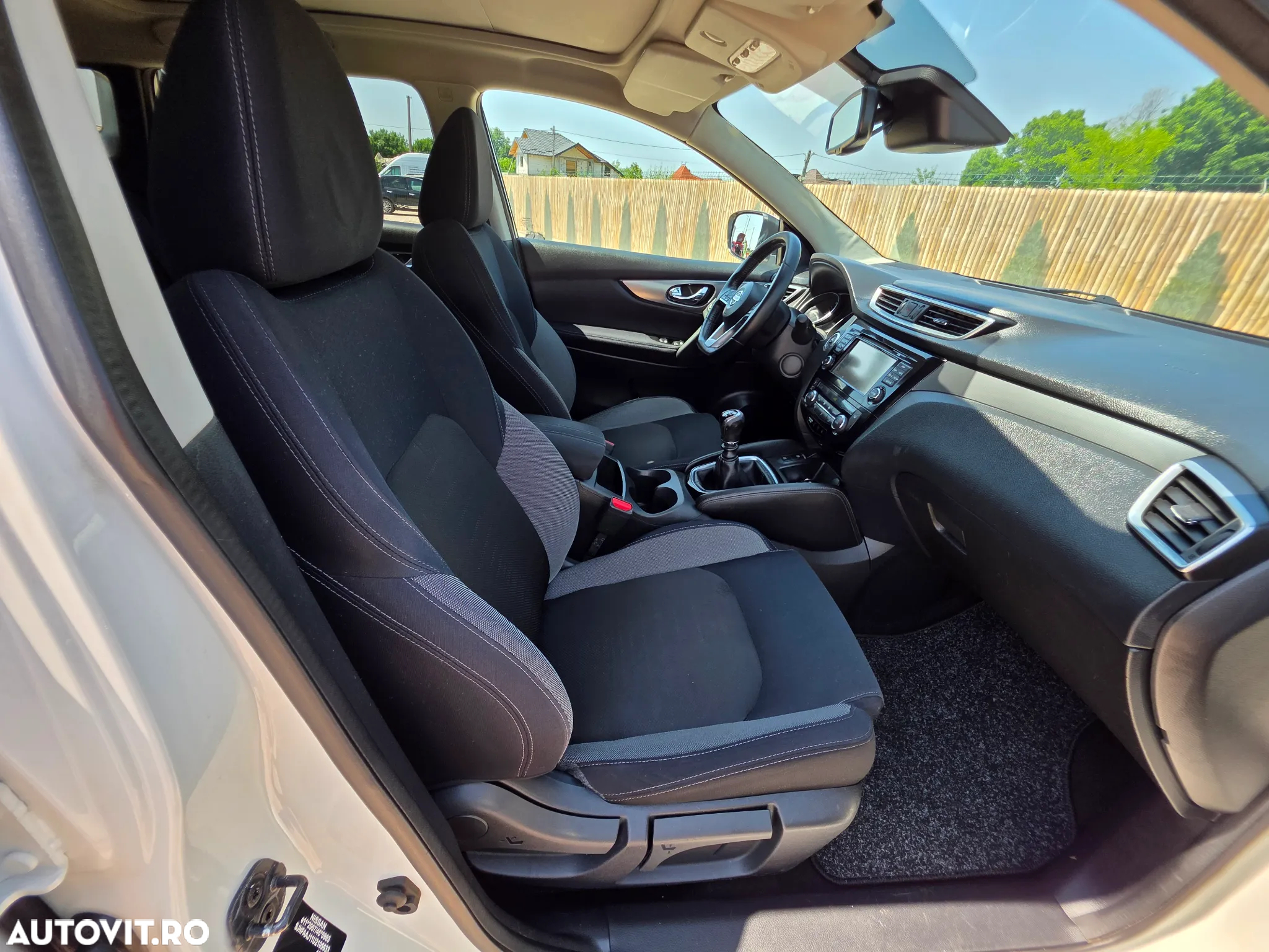 Nissan Qashqai 1.5 DCI Start/Stop N-Connecta - 21