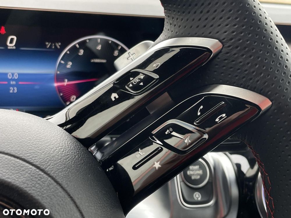 Mercedes-Benz GLB - 20